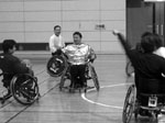 車椅子でのバスケットボール