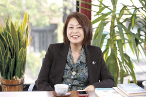 写真：小谷真理さんの画像1