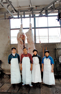 写真：北出精肉店のみなさん