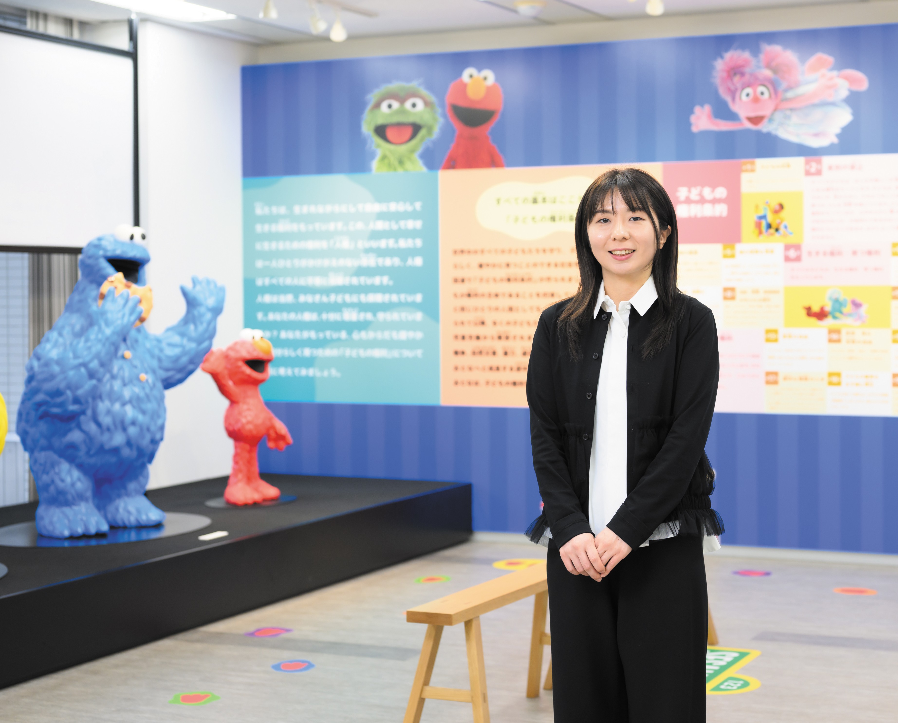 人権プラザ　セサミストリート展示とよしだまりんさん