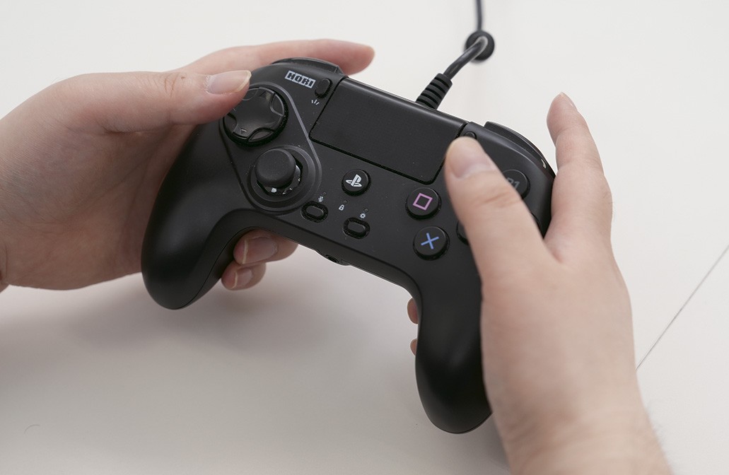 きたむらさんがゲームで使用しているコントローラー