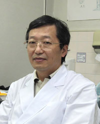 顔写真：高岡 滋さん