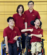 写真：佐藤さん一家