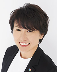 村木真紀さん顔写真